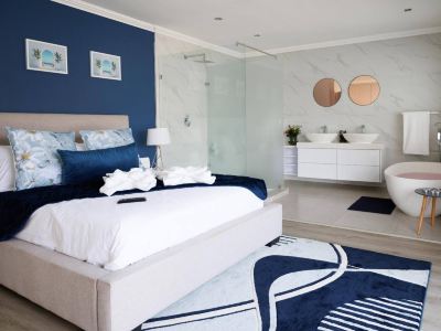 Luxurious 4-Bedroom House with Private Pool in Hartbeespoort