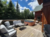 Sleeps 20! Minutes to Main St & Lakes HotTub PoolTable Pingpong FirePit AC - 4-Star