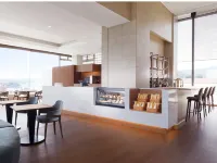 Toba International Hotel - bar