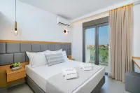 Olia Thassos - Luxury Apartments - parking