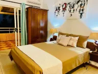 Beautiful Secure Villa with Pool & Tropical Garden - 2-Star