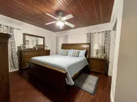 Gin Creek Plantation - 3-Star