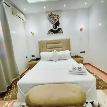 Riad Douirtna