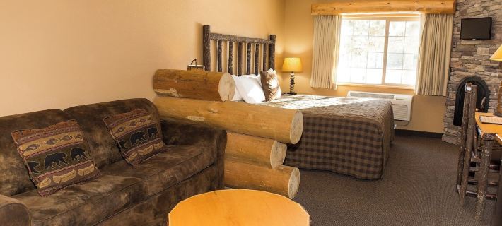 Whitefish Lodge and Suites Hotels in Crow Wing County