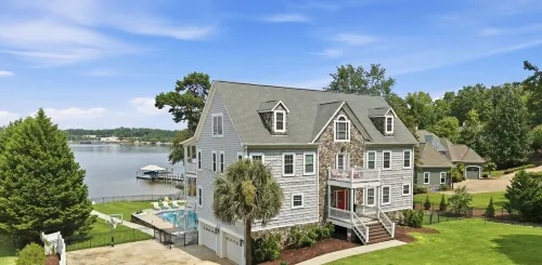 Luxury Lake House, Pool, Hot tub, Dock, Beach, Game room ,Boat Rental available - Wifi
