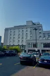 Ly New York Hotel - parking