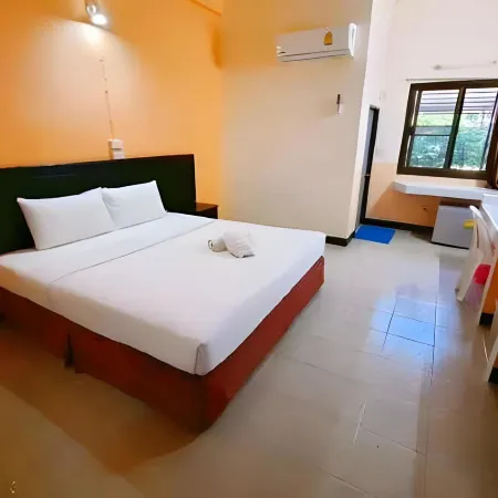 Centerpoint Hotel