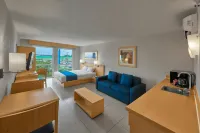 City Express by Marriott Minatitlan - 4-Star
