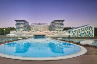 Paragraph Resort & Spa Shekvetili, Autograph Collection - Pools