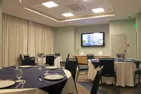 梅尼達Residence Inn 酒店 - 早餐