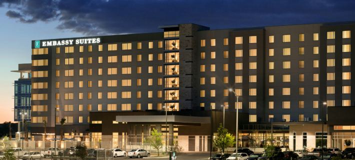 Embassy Suites by Hilton San Antonio Landmark Hotéis em Bexar County
