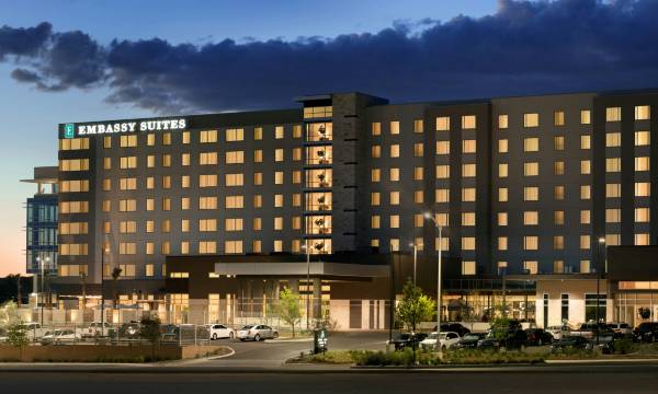Embassy Suites by Hilton San Antonio Landmark