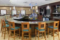 DoubleTree by Hilton Augusta - bar
