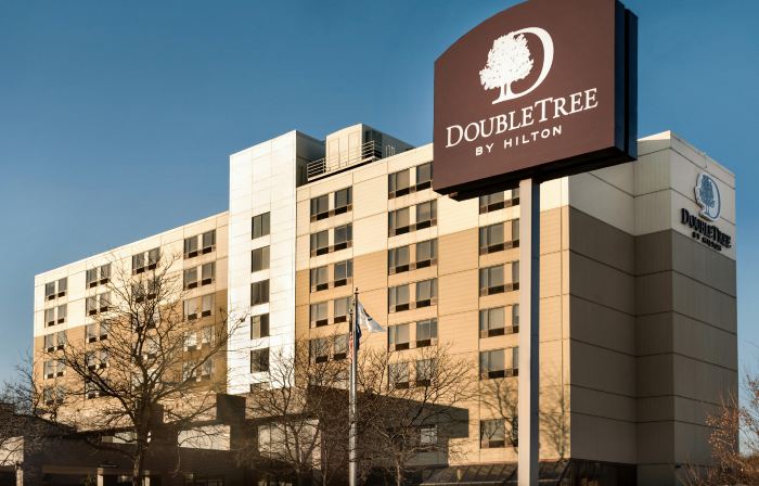 DoubleTree by Hilton St. Paul East