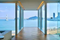 Busan Lazy Morning Ocean View Pension - Spa