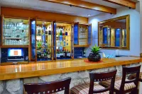 Oakhurst Hotel - Quầy Bar