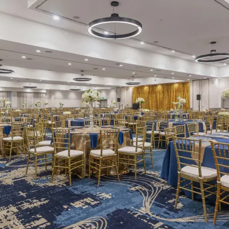 DoubleTree by Hilton Bakersfield