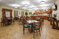 GrandStay Hotel & Suites Downtown Sheboygan - breakfast