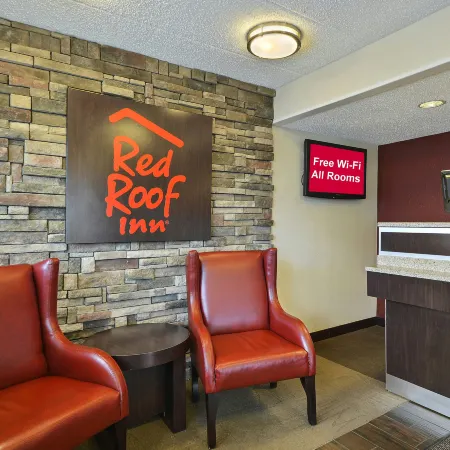 Red Roof Inn Charleston West - Hurricane, WV