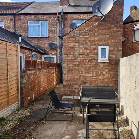 Perfect Booking 2 Bed Home w Street Parking