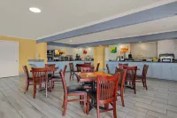 Quality Inn & Suites Dublin - Breakfast