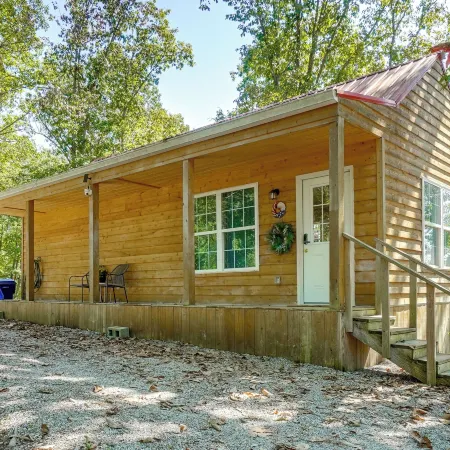 Fire Pit & Lake Views! Wood Creek Lake Cabin