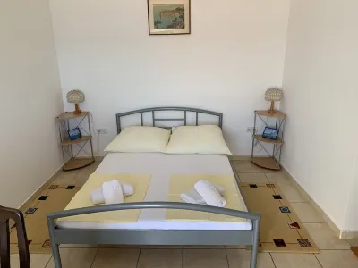 Apartment 1 with pool and amazing sea view