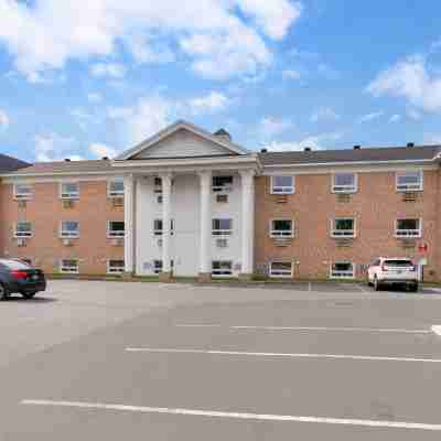 : Econo lodge Hotel Brossard Hotel Exterior