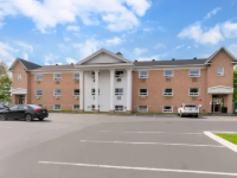 Econo Lodge Hotels in Brossard