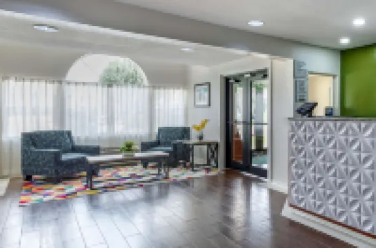 Quality Inn & Suites Longview I-20