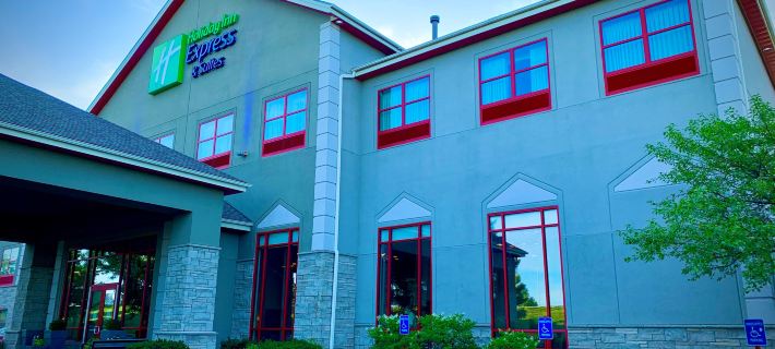Holiday Inn Express & Suites OLATHE NORTH by IHG Hotels in Johnson County