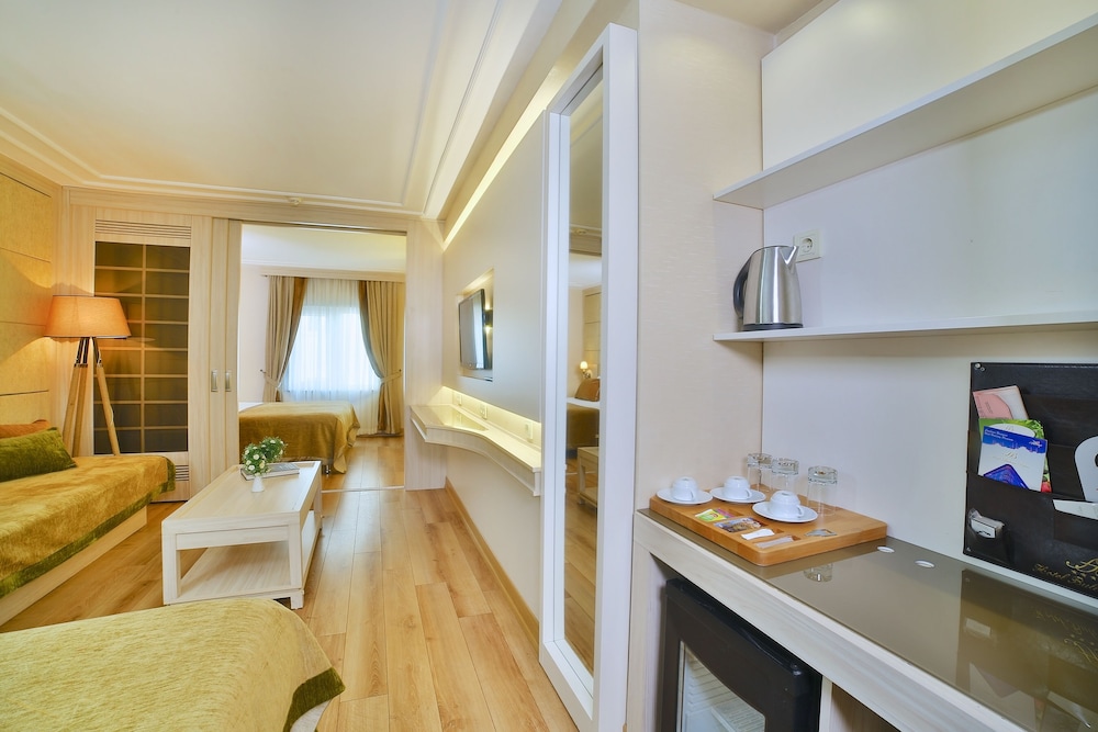 Bulvar Palas & Spa Old City Hotel