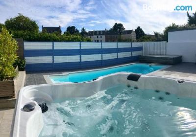 Outdoor Swimming Pool