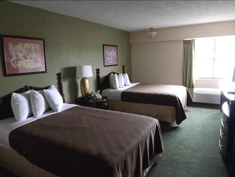 River Valley Inn & Suites