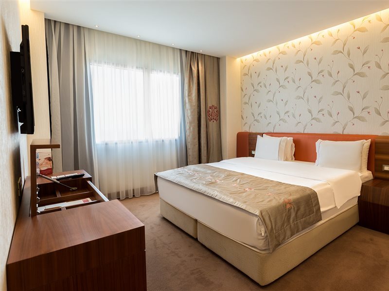 Ramada Hotel & Suites by Wyndham Istanbul Atakoy