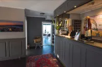 Breidablikk Guesthouse - Barer