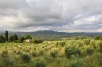Tuscan Rustic Apartment - 3-Star