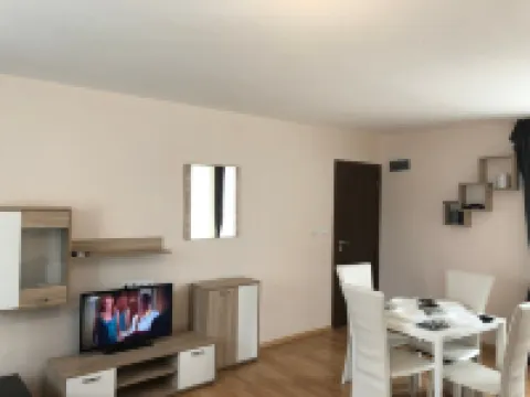 Palace de Luxe - Apartments Hotels in Pomorie