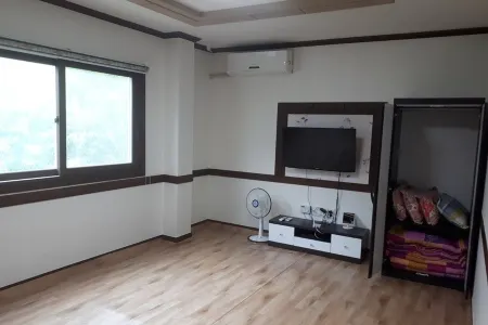 Mungyeong Saejae Morning Pension Отели рядом с достопримечательностью «Mungyeong Saejae»