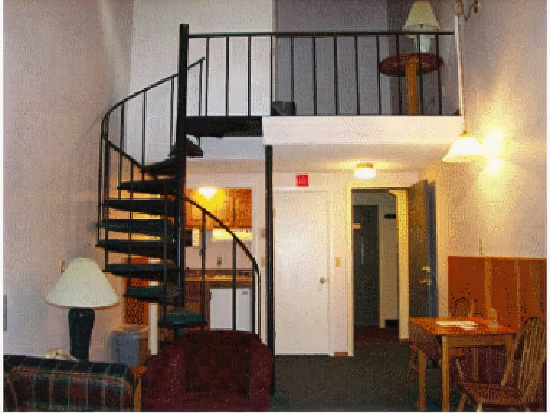 Eastern Inn & Suites (Formerly Eastern Inns)