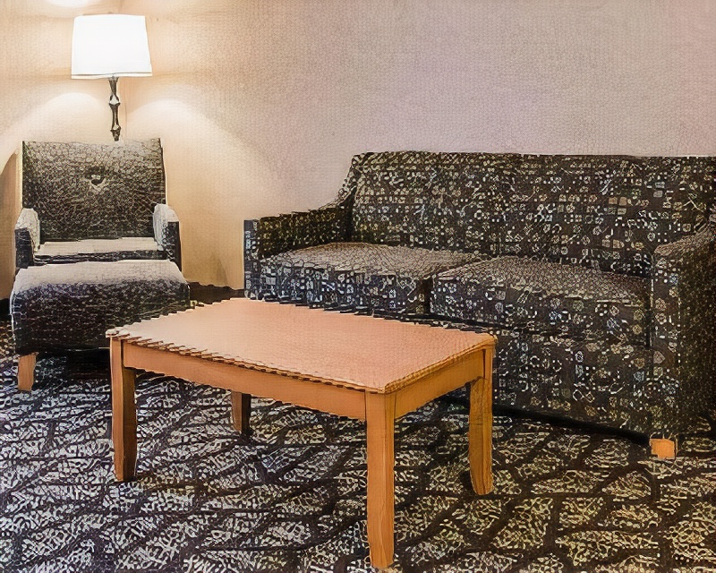 Quality Inn & Suites Warren - Detroit