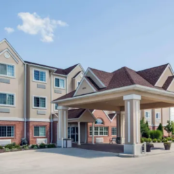 Microtel Inn & Suites by Wyndham Michigan City Отели в г. Кулспринг Тауншип