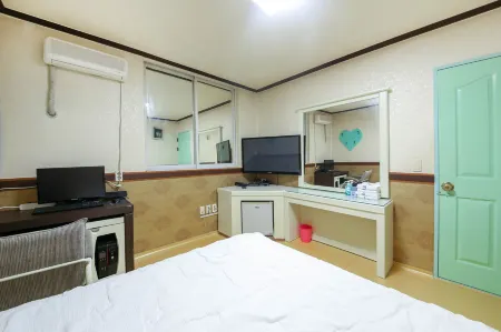 Gochang Hilton Park Отели рядом с достопримечательностью «Chan Yun Temple»