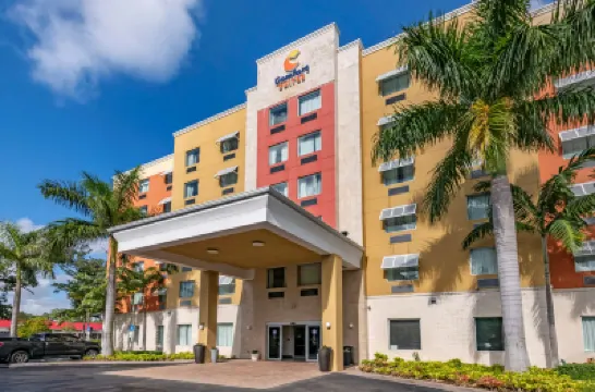 Comfort Suites Fort Lauderdale Airport South & Cruise Port Hotels near Fort Lauderdale-Hollywood International Airport Rail Station