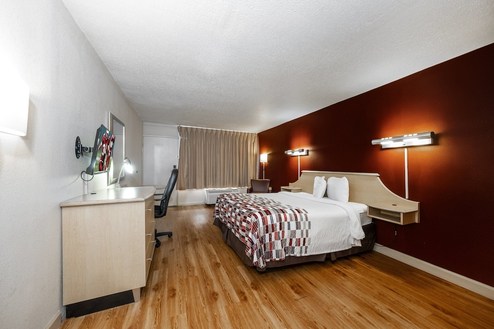 Red Roof Inn & Suites Wytheville