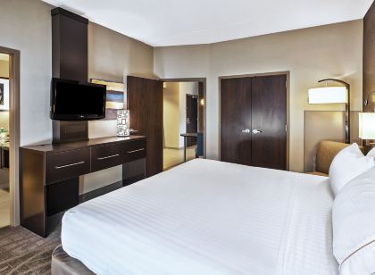 Holiday Inn Express & Suites Dayton South - I-675