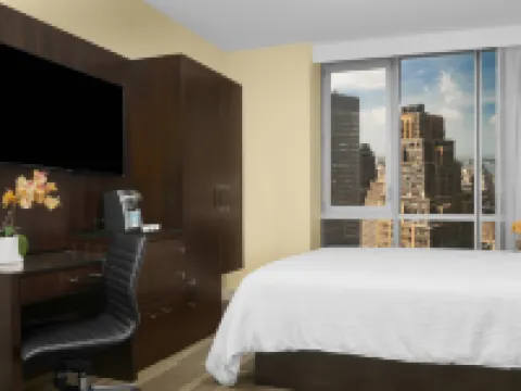 Hilton Garden Inn New York - Times Square Central Hotels in der Nähe von Broadway