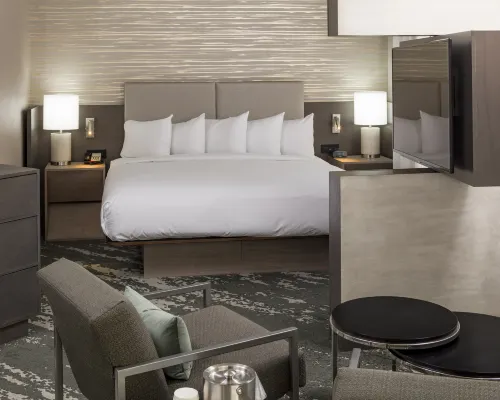 DoubleTree by Hilton Boston Logan Airport Chelsea Hotels in Chelsea