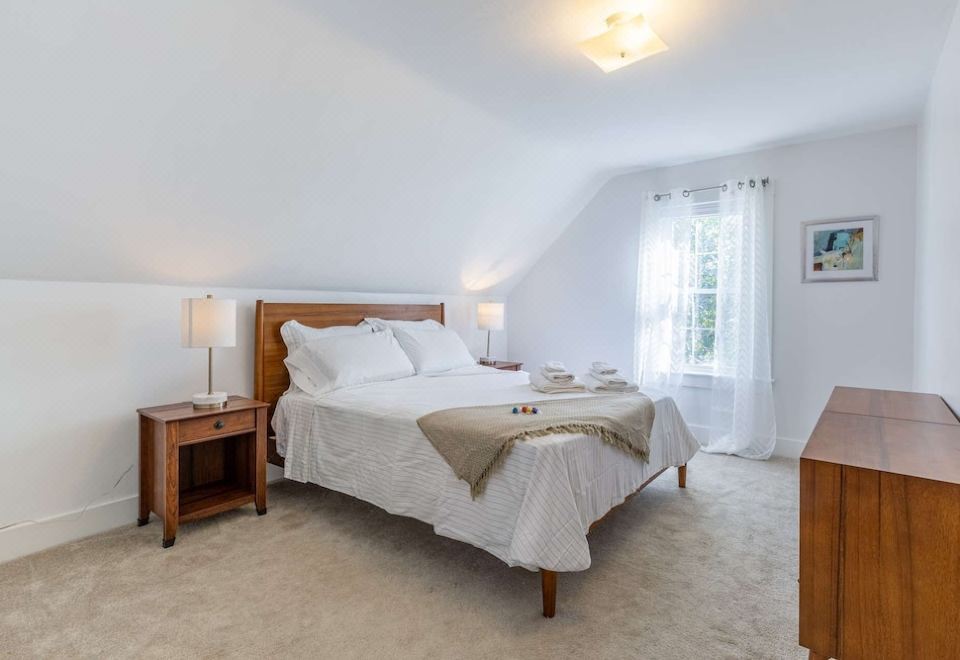 Broom & Board - Housity