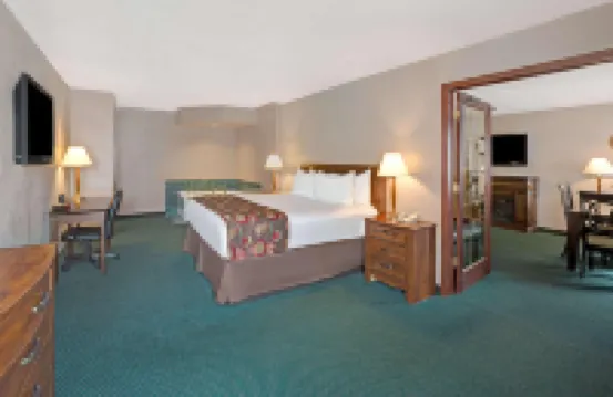 Ramada by Wyndham Bismarck